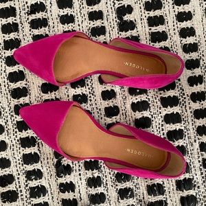 LIKE NEW size 4 Halogen Flats